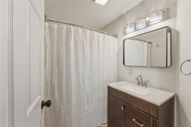 135 Seamans Street 2, Providence, RI 02905