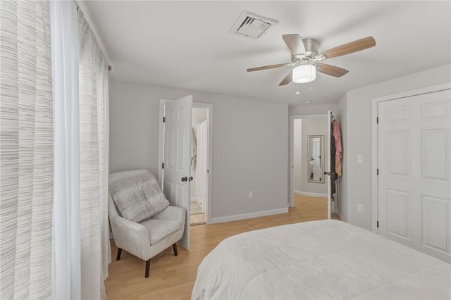 135 Seamans Street 2, Providence, RI 02905