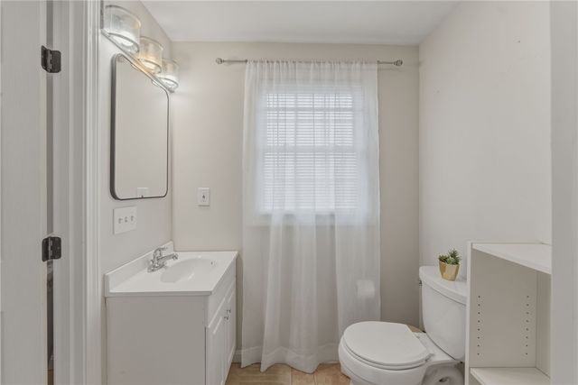 135 Seamans Street 2, Providence, RI 02905