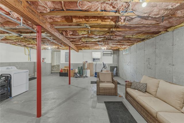 135 Seamans Street 2, Providence, RI 02905