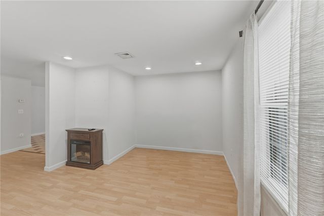 135 Seamans Street 2, Providence, RI 02905