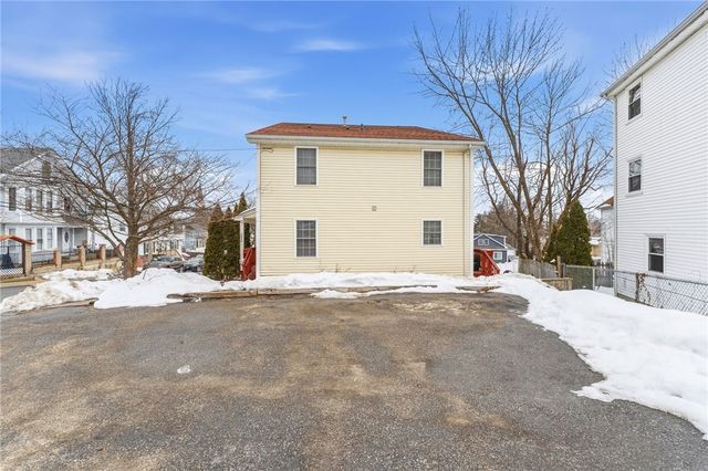 135 Seamans Street 2, Providence, RI 02905