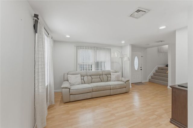 135 Seamans Street 2, Providence, RI 02905