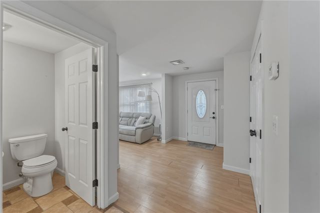 135 Seamans Street 2, Providence, RI 02905