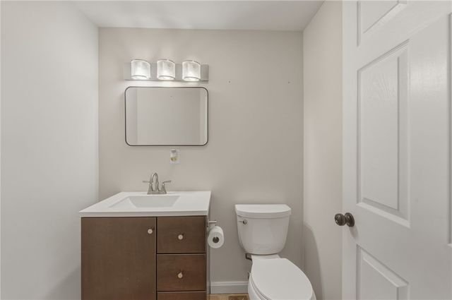 135 Seamans Street 2, Providence, RI 02905