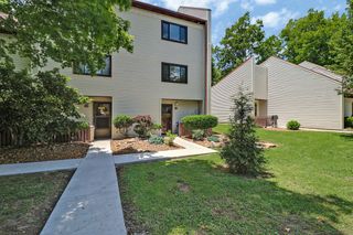 48 Wilshire Heights Dr, Crossville, TN 38558