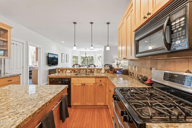 121 NW Outlook Vista Drive, Bend, OR 97703