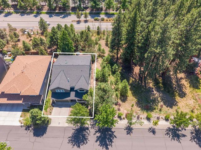 121 NW Outlook Vista Drive, Bend, OR 97703