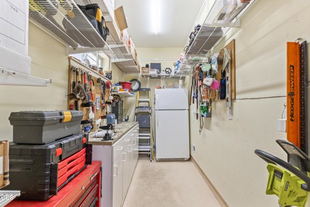 121 NW Outlook Vista Drive, Bend, OR 97703