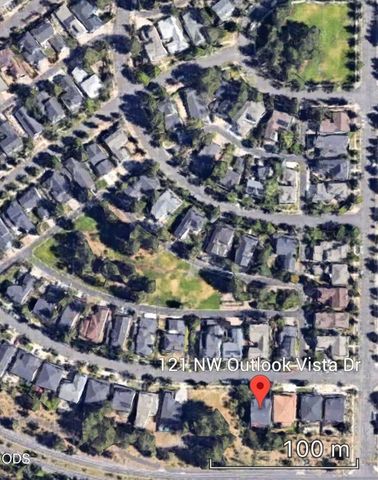 121 NW Outlook Vista Drive, Bend, OR 97703