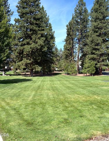 121 NW Outlook Vista Drive, Bend, OR 97703