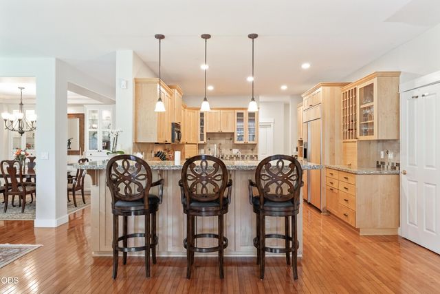 121 NW Outlook Vista Drive, Bend, OR 97703