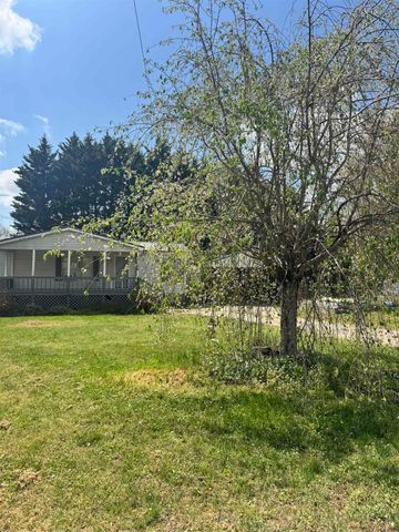 1106 Farrs Bridge Road, Pickens, SC 29671