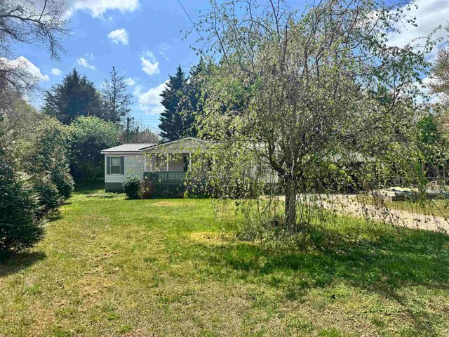 1106 Farrs Bridge Road, Pickens, SC 29671