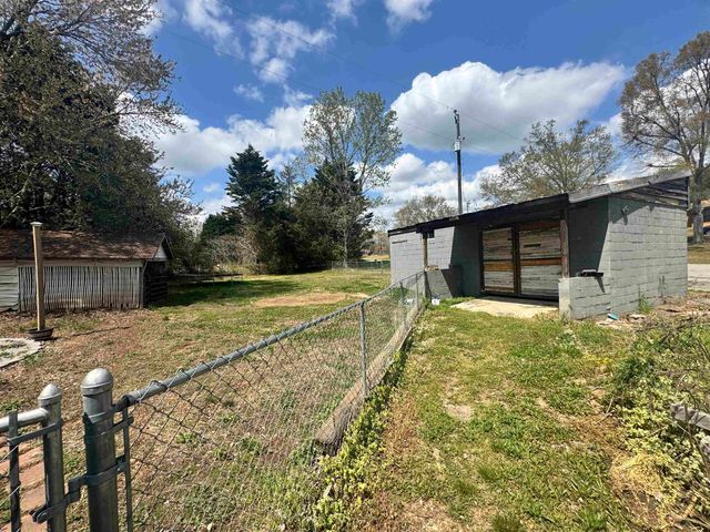 1106 Farrs Bridge Road, Pickens, SC 29671