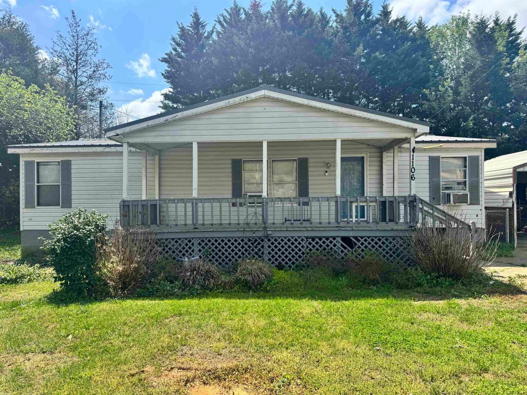 1106 Farrs Bridge Road, Pickens, SC 29671
