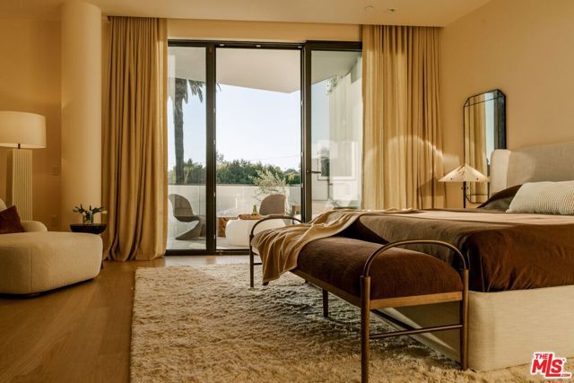702 N Doheny Drive PH4, West Hollywood, CA 90069