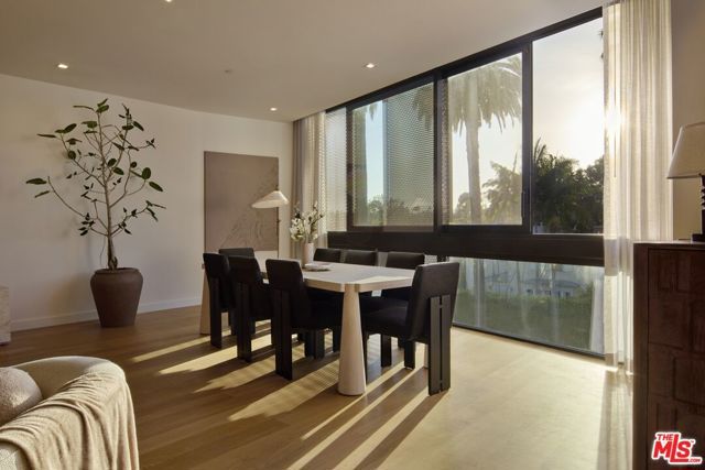702 N Doheny Drive PH4, West Hollywood, CA 90069