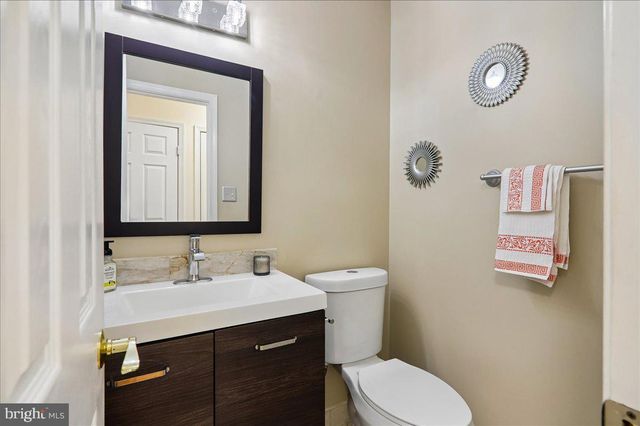 7408 SPRING TREE DR, Springfield, VA 22153
