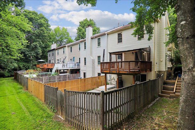 7408 SPRING TREE DR, Springfield, VA 22153