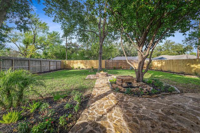 5402 Libbey Lane, Houston, TX 77092