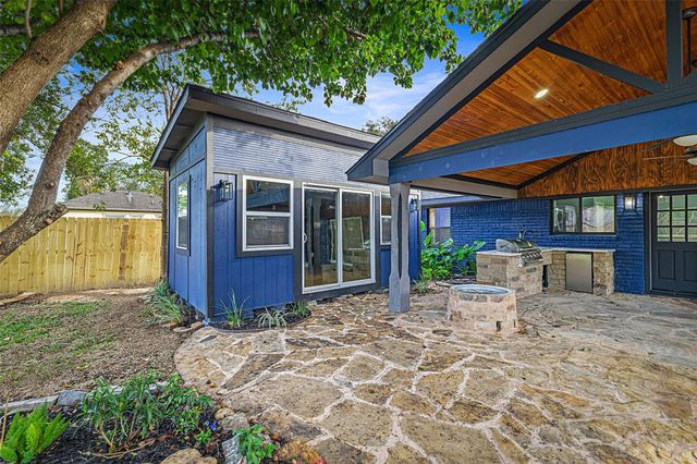 5402 Libbey Lane, Houston, TX 77092