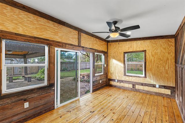 5402 Libbey Lane, Houston, TX 77092