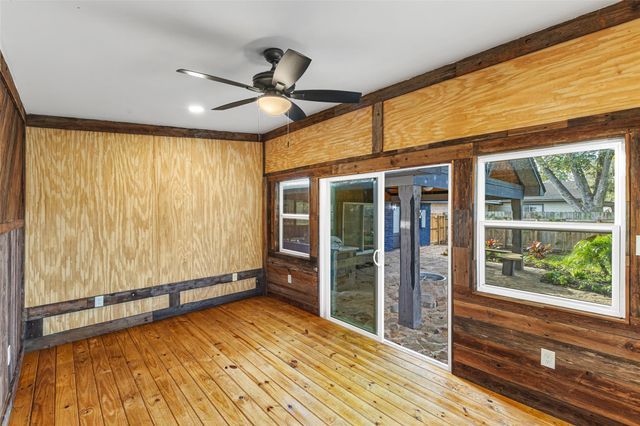 5402 Libbey Lane, Houston, TX 77092