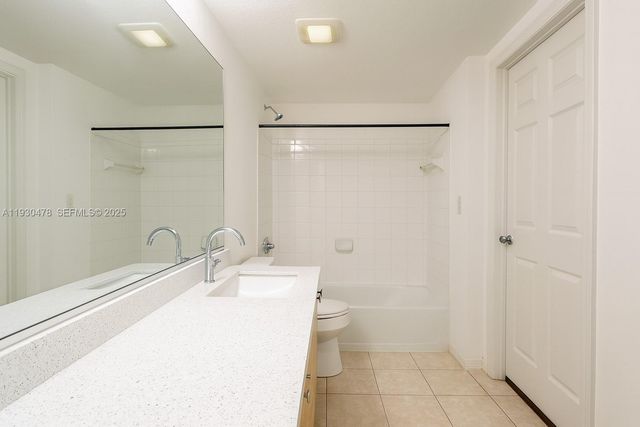 2564 Centergate Dr 208, Miramar, FL 33025