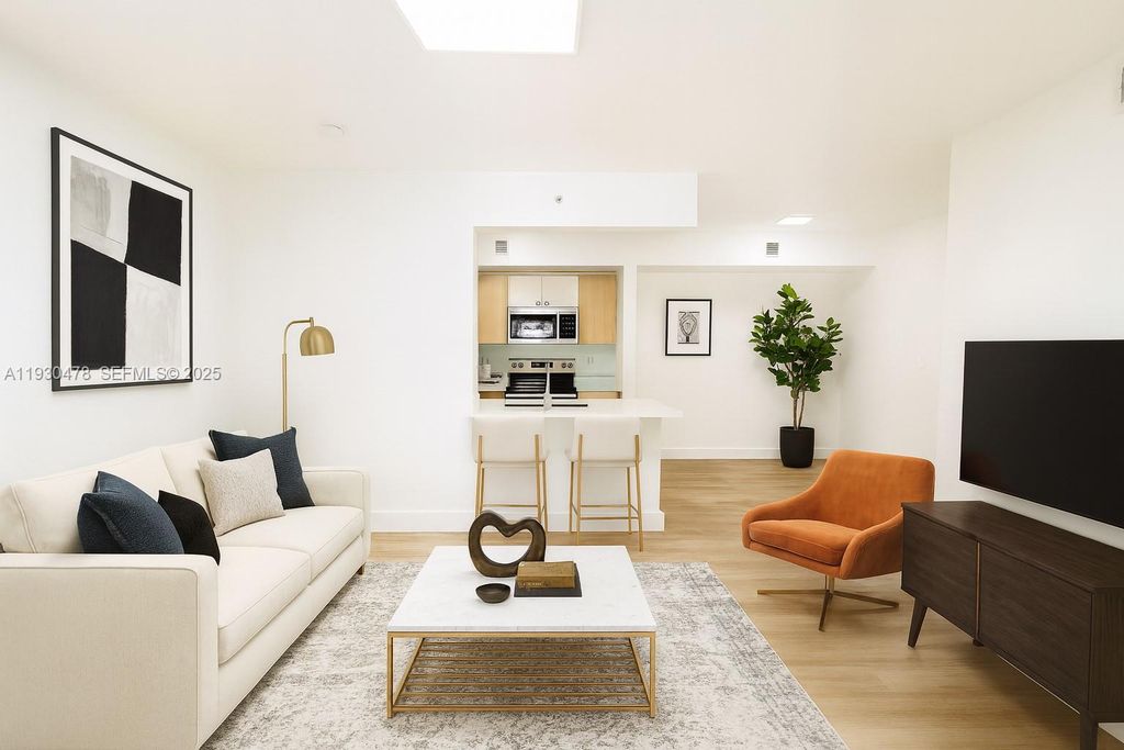 2564 Centergate Dr 208, Miramar, FL 33025