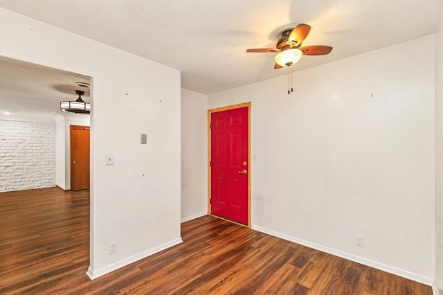 4225 Grand Avenue 9, Des Moines, IA 50312
