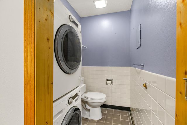 4225 Grand Avenue 9, Des Moines, IA 50312