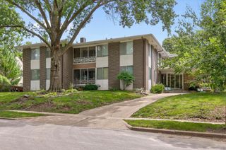 4225 Grand Avenue 9, Des Moines, IA 50312