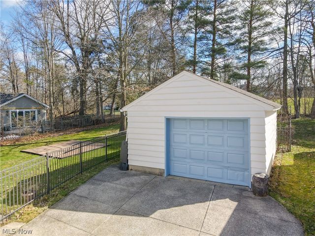 270 North Street, Chagrin Falls, OH 44022