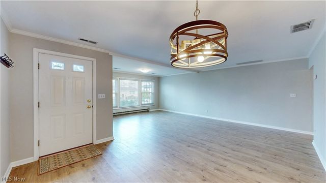 270 North Street, Chagrin Falls, OH 44022