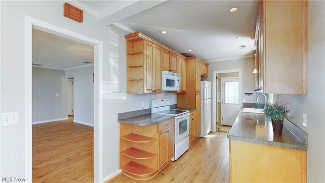 270 North Street, Chagrin Falls, OH 44022