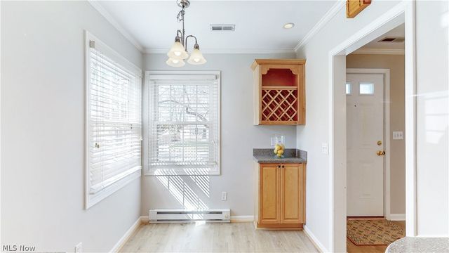 270 North Street, Chagrin Falls, OH 44022