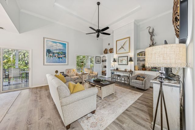 32 Wax Myrtle Ct, Hilton Head Island, SC 29926