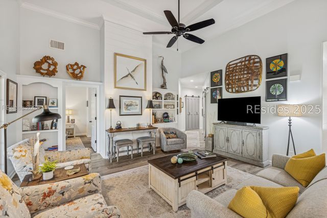 32 Wax Myrtle Ct, Hilton Head Island, SC 29926