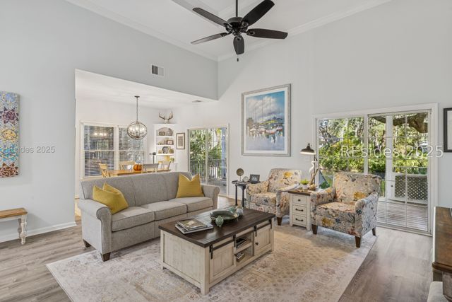 32 Wax Myrtle Ct, Hilton Head Island, SC 29926