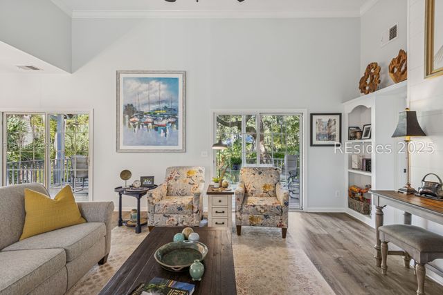 32 Wax Myrtle Ct, Hilton Head Island, SC 29926