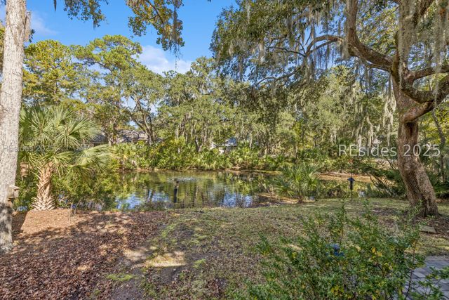 32 Wax Myrtle Ct, Hilton Head Island, SC 29926