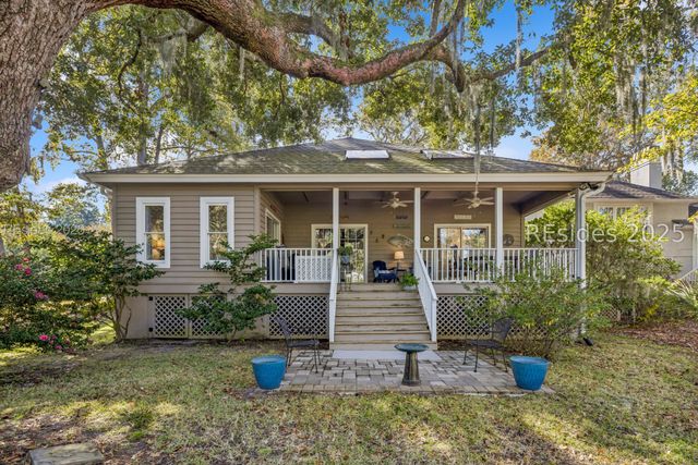 32 Wax Myrtle Ct, Hilton Head Island, SC 29926