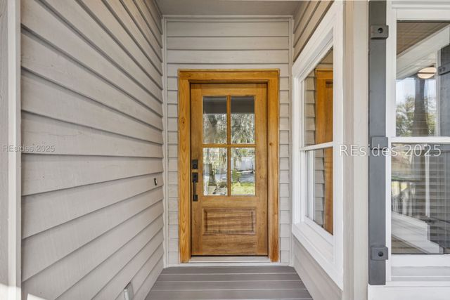 32 Wax Myrtle Ct, Hilton Head Island, SC 29926