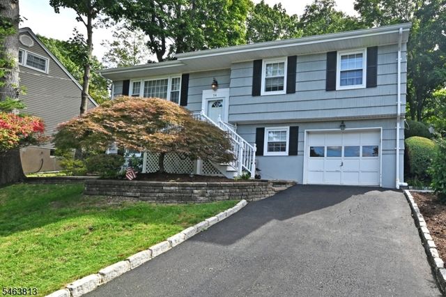 54 Walton Ave, Oakland Boro, NJ 07436