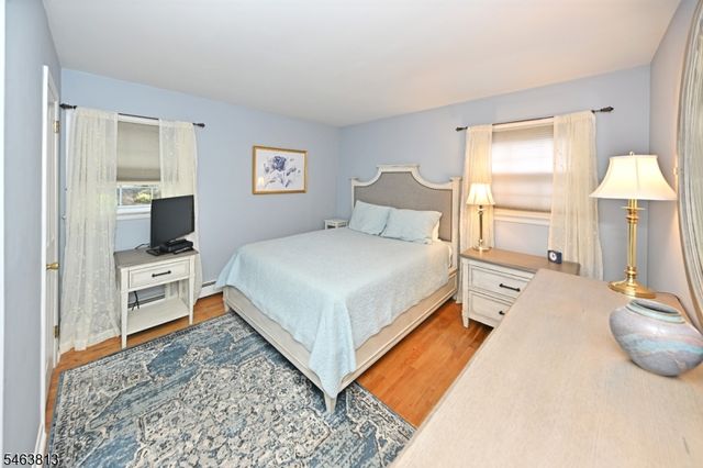 54 Walton Ave, Oakland Boro, NJ 07436