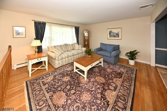 54 Walton Ave, Oakland Boro, NJ 07436