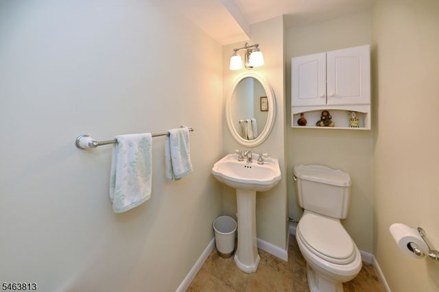54 Walton Ave, Oakland Boro, NJ 07436
