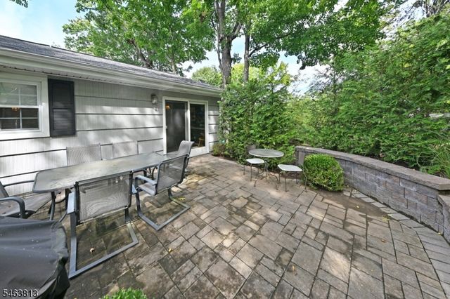 54 Walton Ave, Oakland Boro, NJ 07436