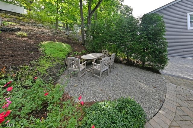 54 Walton Ave, Oakland Boro, NJ 07436